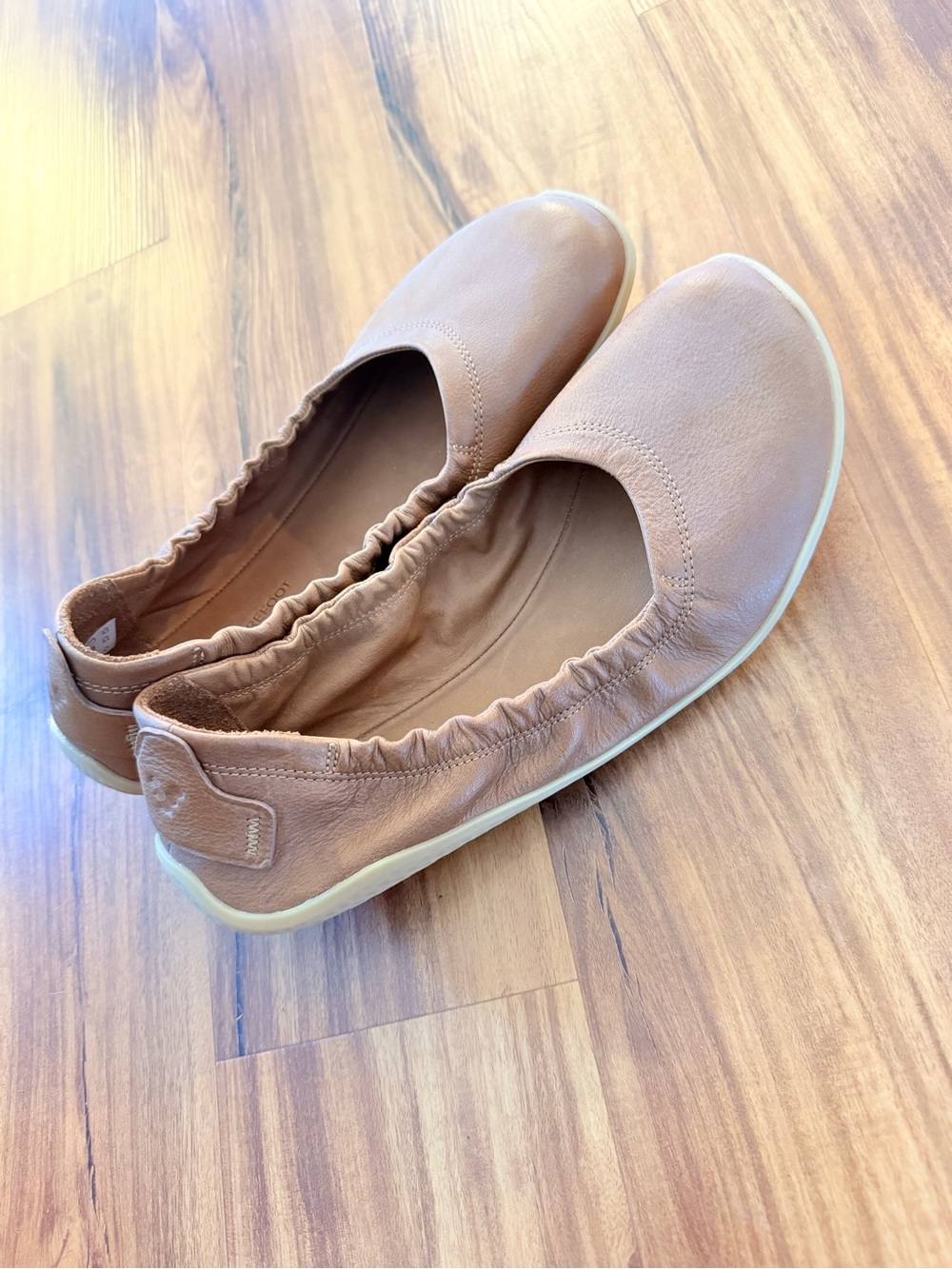 NWOT Vivo Barefoot Tan Leather Slip-On Ballet Flats - Picture 3 of 5